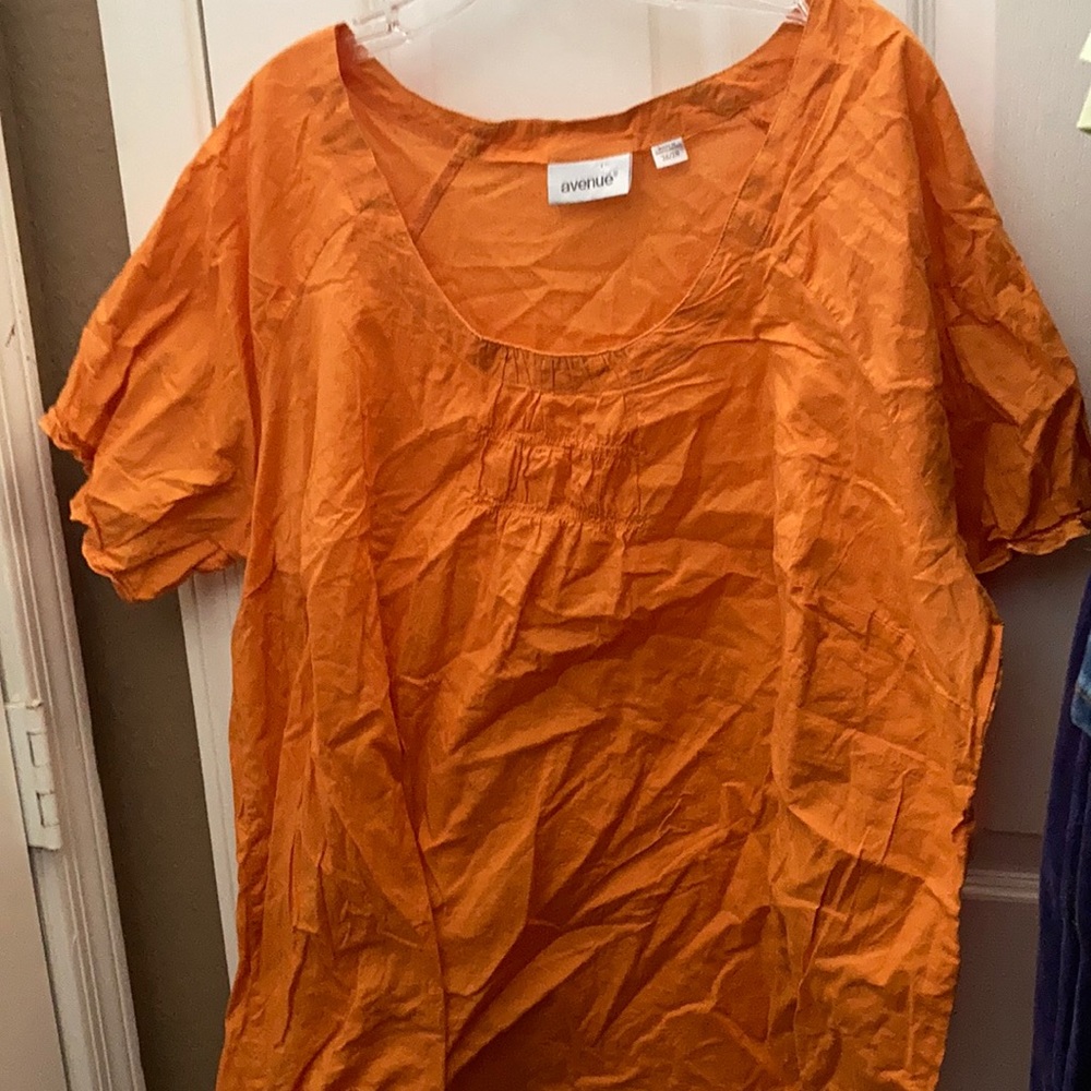 FINAL MARKDOWN Ladies Avenue top 26/28